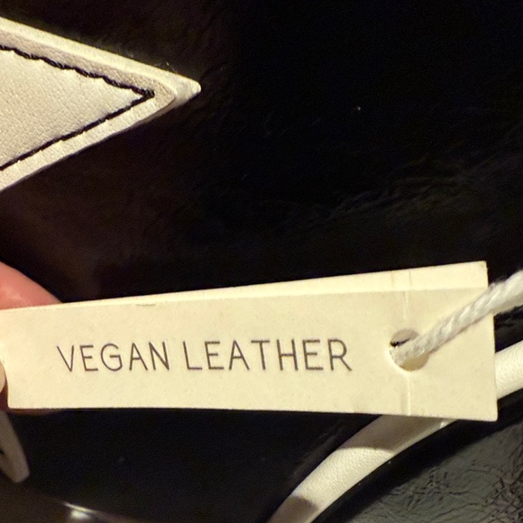 Urban Outfitters Black and White Star Shoulder Bag - Picture 10 of 12